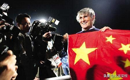 当年米卢带领中国男足进了世界杯，为什么之后没能继续执教下去？:萨乌尔为什么没进欧洲杯-第3张图片-太平洋在线下载