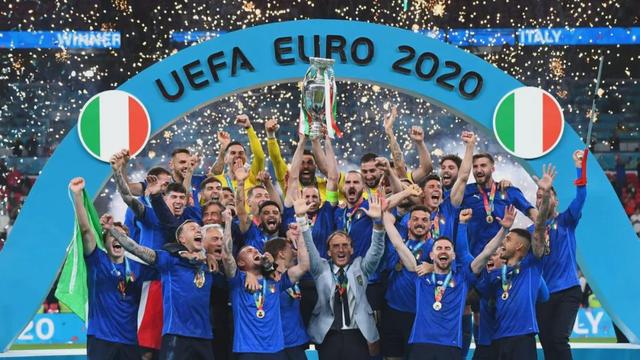 欧洲杯有哪个球队衣服是红色2021欧洲杯赛程表-第1张图片-太平洋在线下载